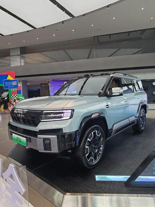 广州花都区展信同企业管理咨询比亚迪方程豹硬派越野的爆款，英菲尼迪35周年与你共成长